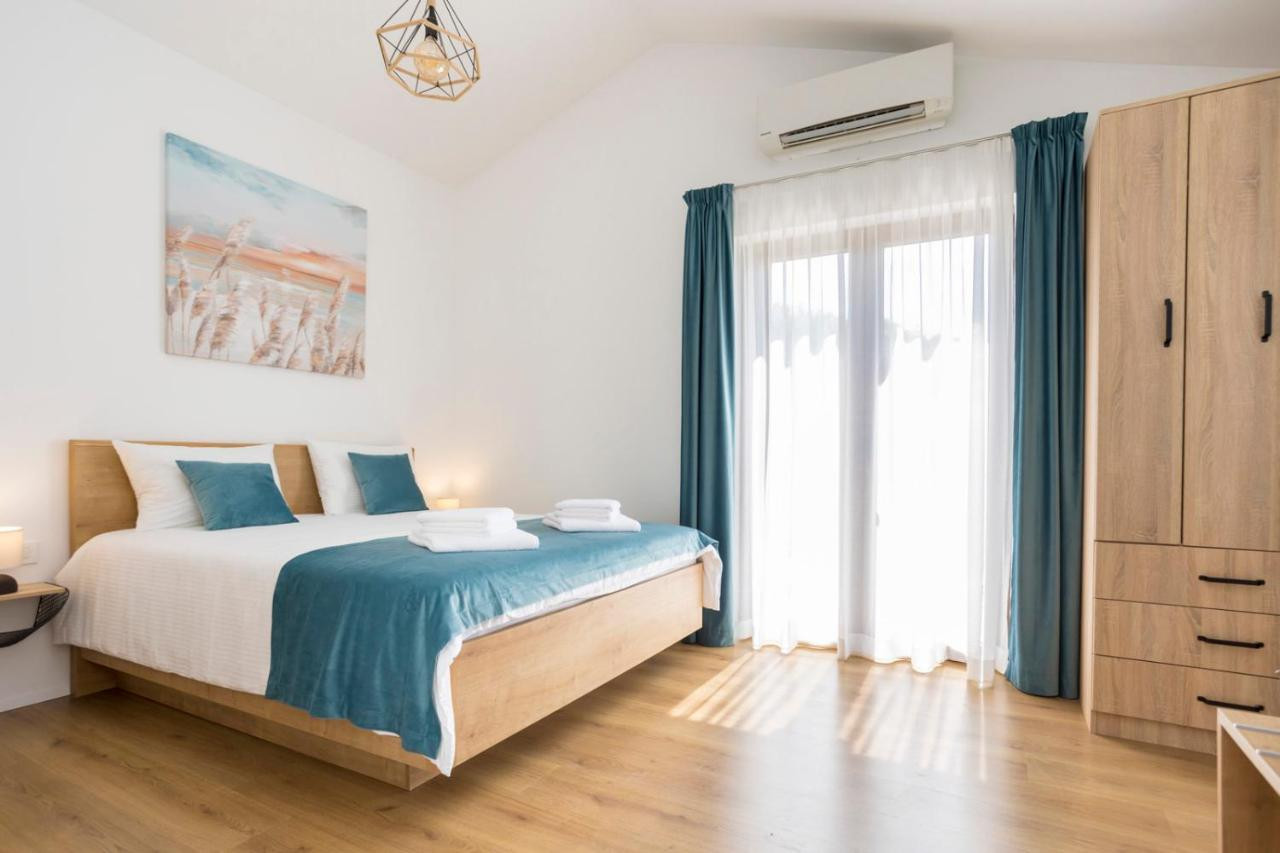 Blue bedroom — 1 double bed